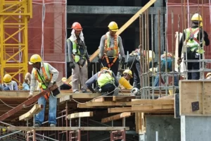 Forta de munca din Asia in Constructii