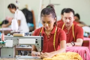 Forta de munca din Asia in Productie
